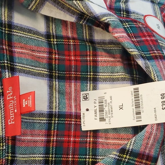 Men's plaid pajama set by Family PJs for Christmas in Stewart plaid pattern - Picture 4 of 9